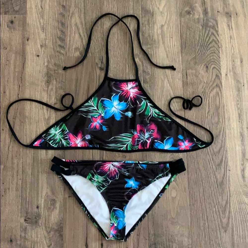 Hurley Halter Top Bikini Set